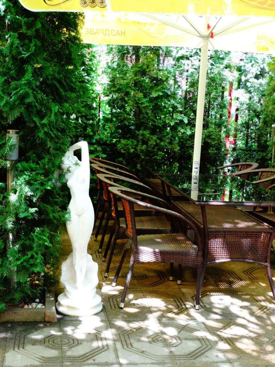Vesta Hotel Монтана Экстерьер фото