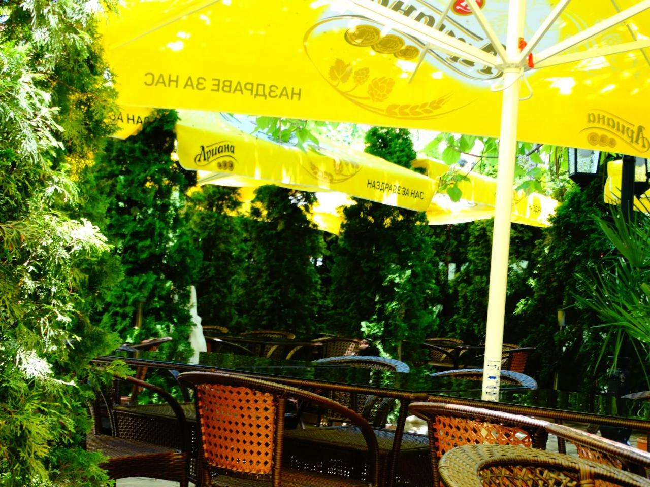 Vesta Hotel Монтана Экстерьер фото